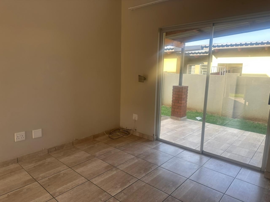 To Let 3 Bedroom Property for Rent in Waterval East North West